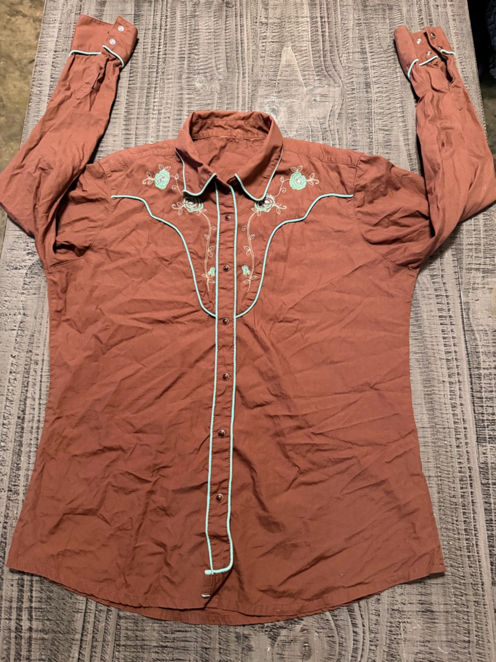 Women's Brown Western Embroidered Button-Up Shirt with Mint Trim